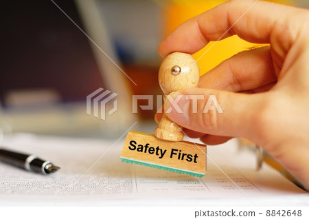 safety first 8842648