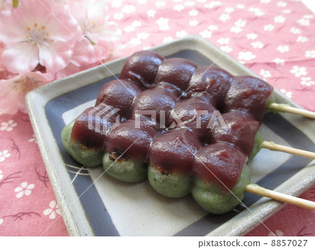 春天圖像艾蒿餃子 春天圖像艾蒿餃子 8857027