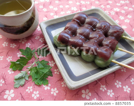 艾蒿和艾草餃子 8857035