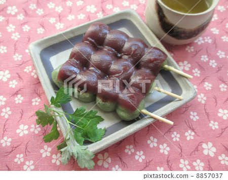 艾蒿和艾草餃子 8857037