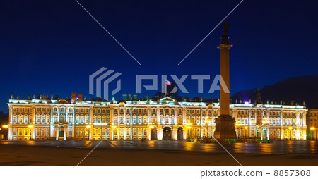 The Winter Palace from Palace Square in night 8857308