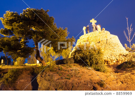 Calvary at Park Guell in night Calvary at Park Guell in night 8859969