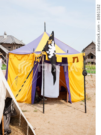 knight tent 8861182