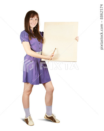 Girl with brush and blank canvas 8862574