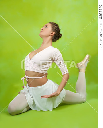 ballerina performing a dance ballerina performing a dance 8865192