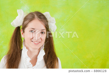 Portrait of schoolgirl 8866128