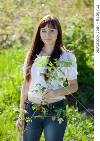 woman planting currant woman planting currant 8866712