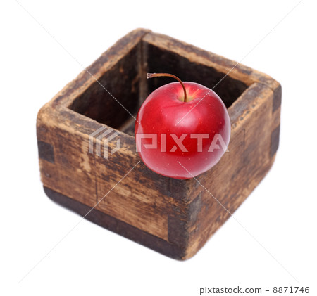 Apples and wooden boxes 8871746