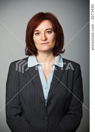 woman portrait woman portrait 8873486