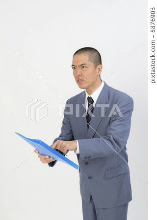 一個生氣的商人 8876903