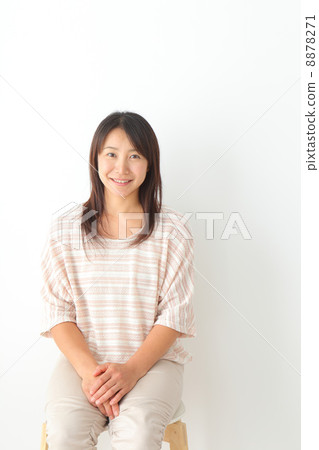 Middle-aged women 8878271