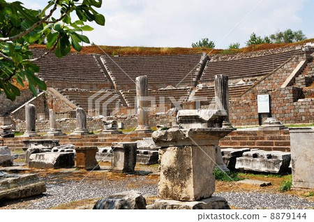 Bergama traveling round 8879144