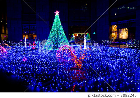 Caretta Shiodome 2013 Illumination 8882245