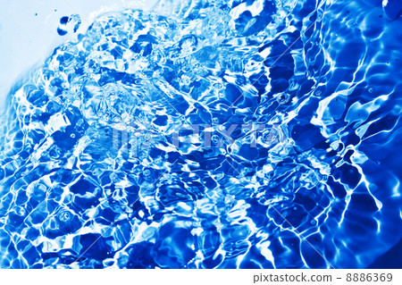 Blue water 8886369