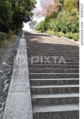 Major stone steps towards the Fushimi-Momoyama ridge (Omaru branch of Momoyama cho Fushimi-ku, Kyoto City) Major stone steps towards the Fushimi-Momoyama ridge (Omaru branch of Momoyama cho Fushimi-ku, Kyoto City) 8886529