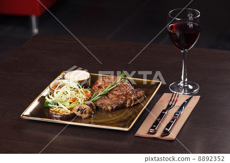 Classic Steak Classic Steak 8892352