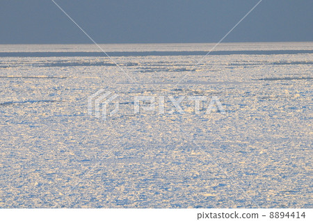 Drifting ice Drifting ice 8894414