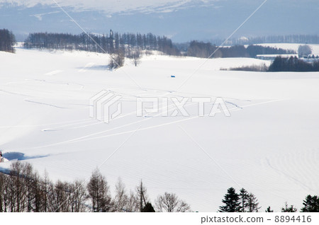 雪地摩托車仍然是雪原 雪地摩托車仍然是雪原 8894416