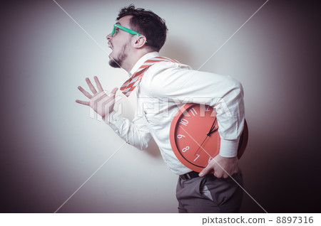 8897316