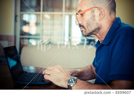 8899607