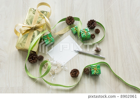 Christmas goods 8902061