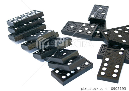 Dominoes Dominoes 8902193