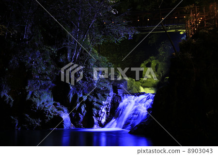 Akame Shitaku-taki瀑布的精神瀑布 8903043