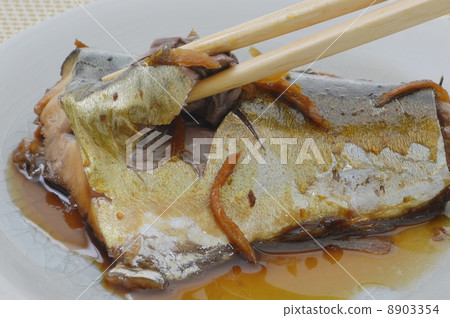 Boiled mackerel 8903354