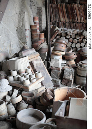 Unglazed 8906678