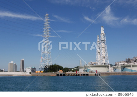 View of thermal power plant in Kainan City, Wakayama View of thermal power plant in Kainan City, Wakayama 8906845