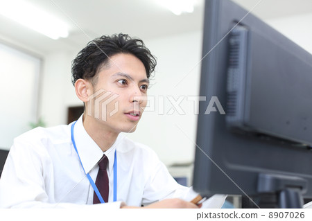 商 8907026
