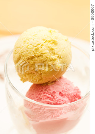 ice cream 8908007