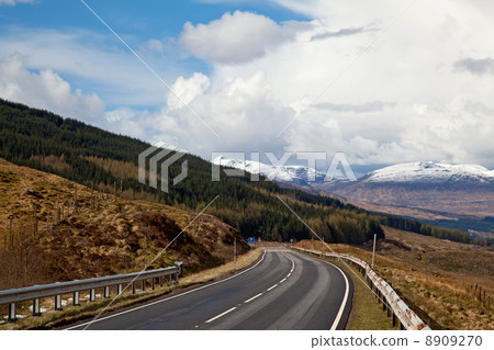 Empty Countryside Road 8909270