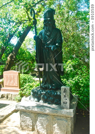 Statue of Kusan Ogin (people) (Sanko Shrine / Osaka prefecture Osaka shi Tennoji ward Tamadamoto Town) 8910589