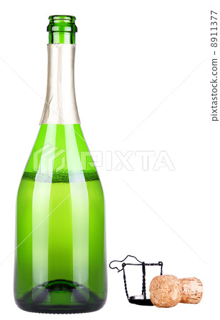 bottle of champagne uncork 8911377