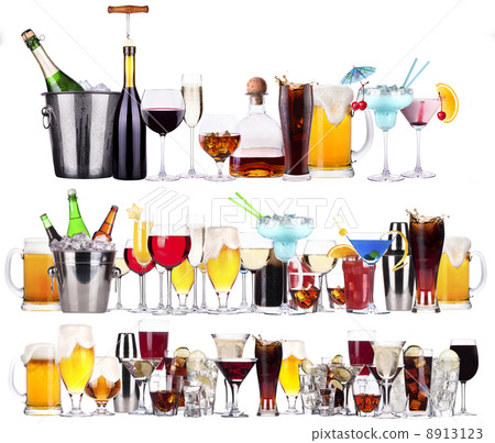 Set of different alcoholic drinks and cocktails 8913123