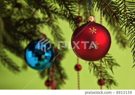 New Year's and Christmas ornaments 8913139