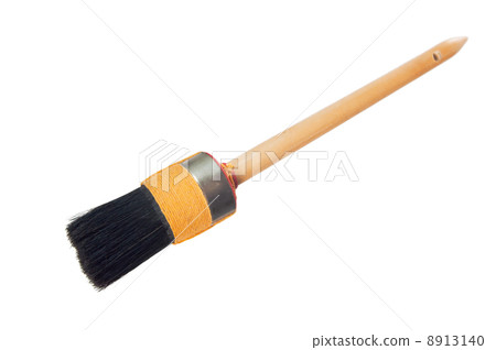 Painting brush, it is isolated on white 8913140