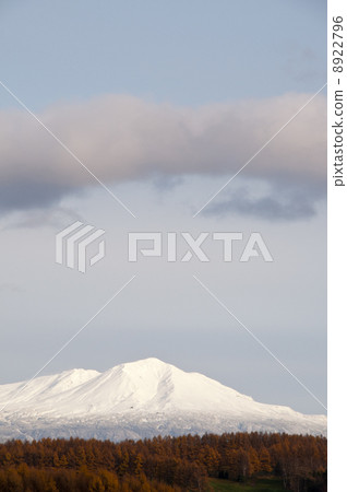 Masaruyama mountain of snow 8922796