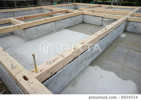 新建木屋混凝土基礎 新建木屋混凝土基礎 8924554