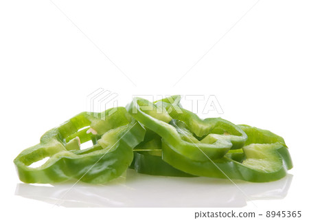 Sliced green pepper Sliced green pepper 8945365