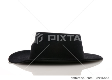 Black hat 8946884