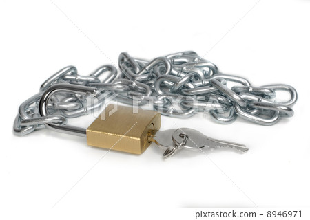 Open padlock and chain with keys 8946971
