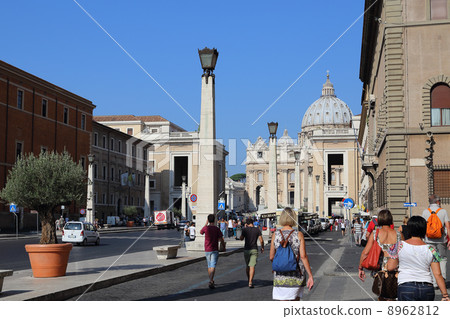 Road to the Vatican Road to the Vatican 8962812