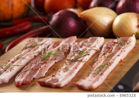 raw meat raw meat 8965328