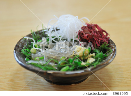 Shirasu sashimi 8965995