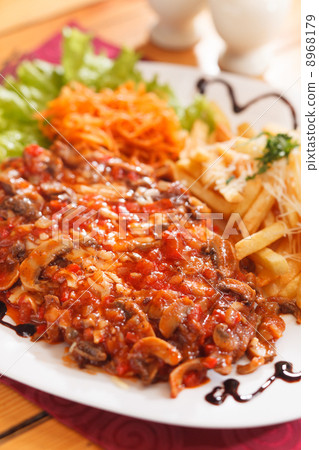 french fries with vegetables french fries with vegetables 8968179