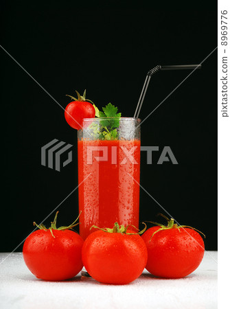 Fresh tomato juice Fresh tomato juice 8969776