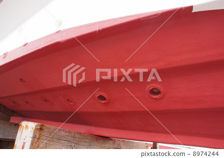 船底更新的漁船 8974244
