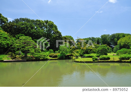 Rikugien in early summer Rikugien in early summer 8975052